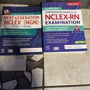 Saunders NCLEX-RN Examination Review Book